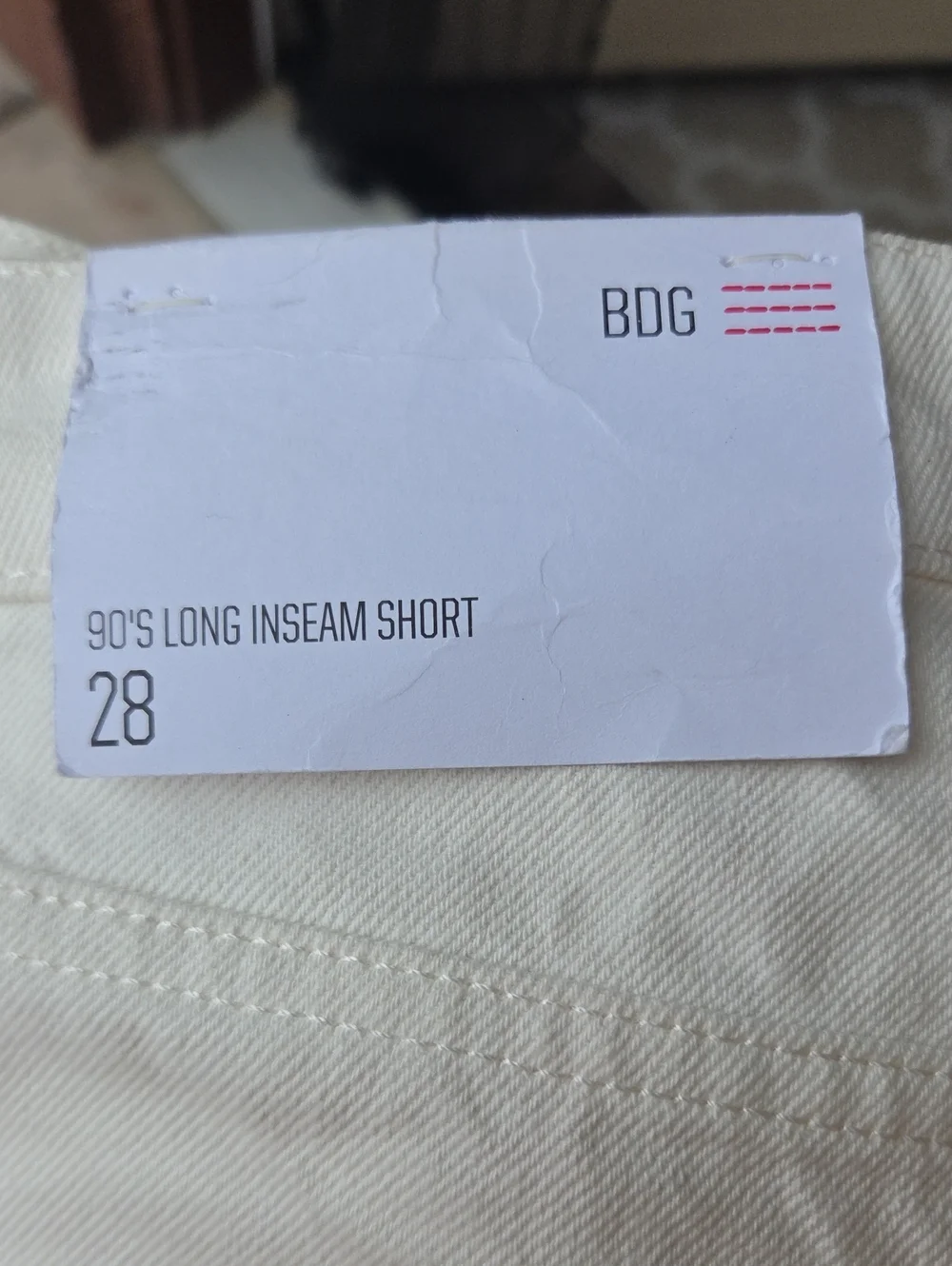 BDG 90s long inseam short white denim shorts 28